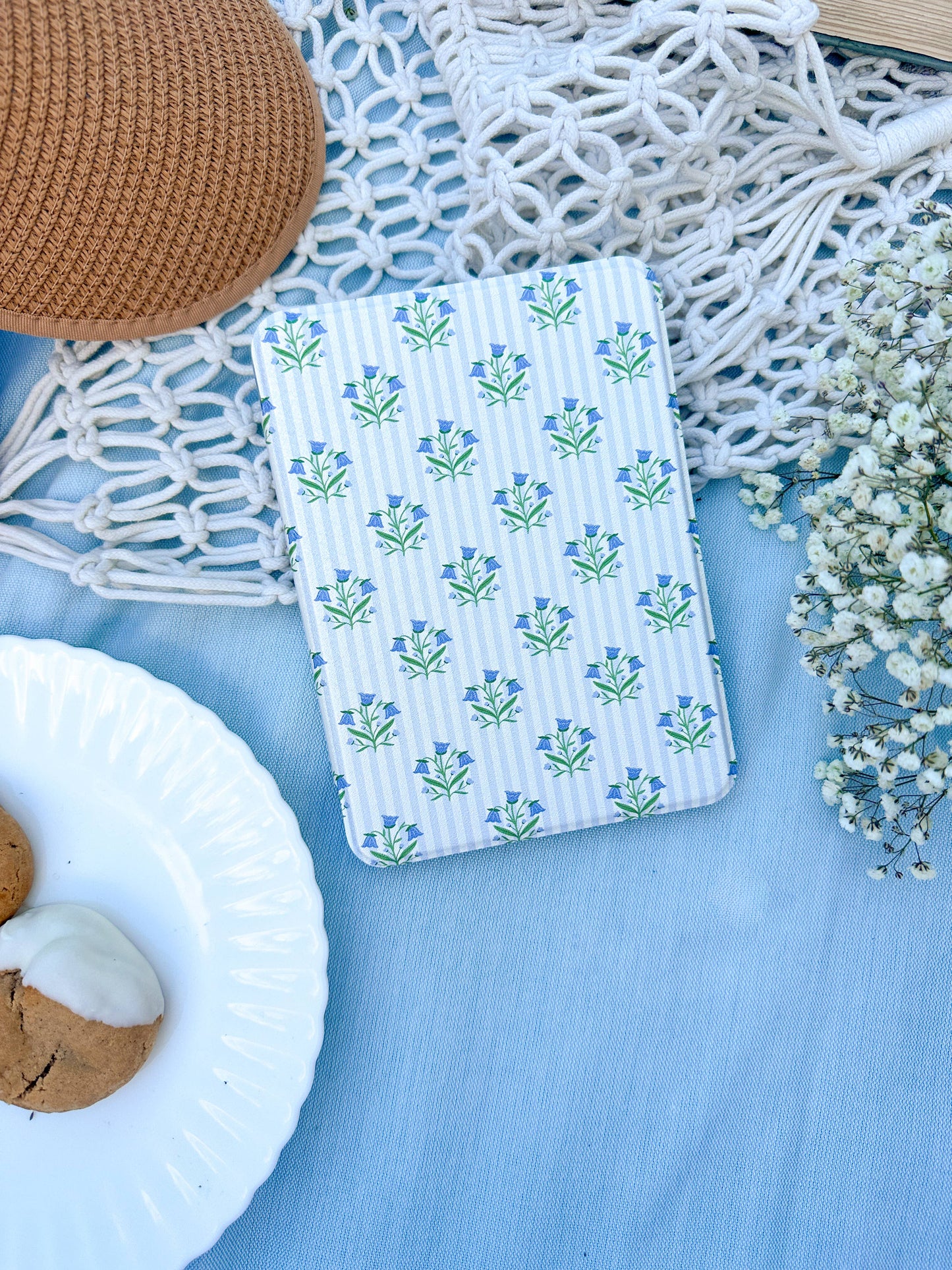 Bellflowers + Stripes | Clear Back Kindle Case