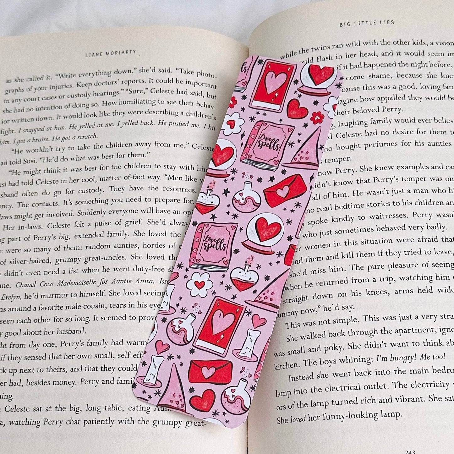 Retro Valentines Pattern Bookmarks