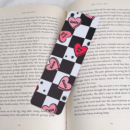 Retro Valentines Pattern Bookmarks