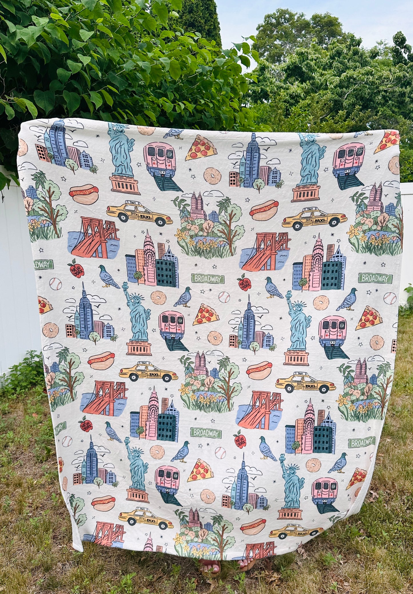 PRE-ORDER: New York City Plush Blanket