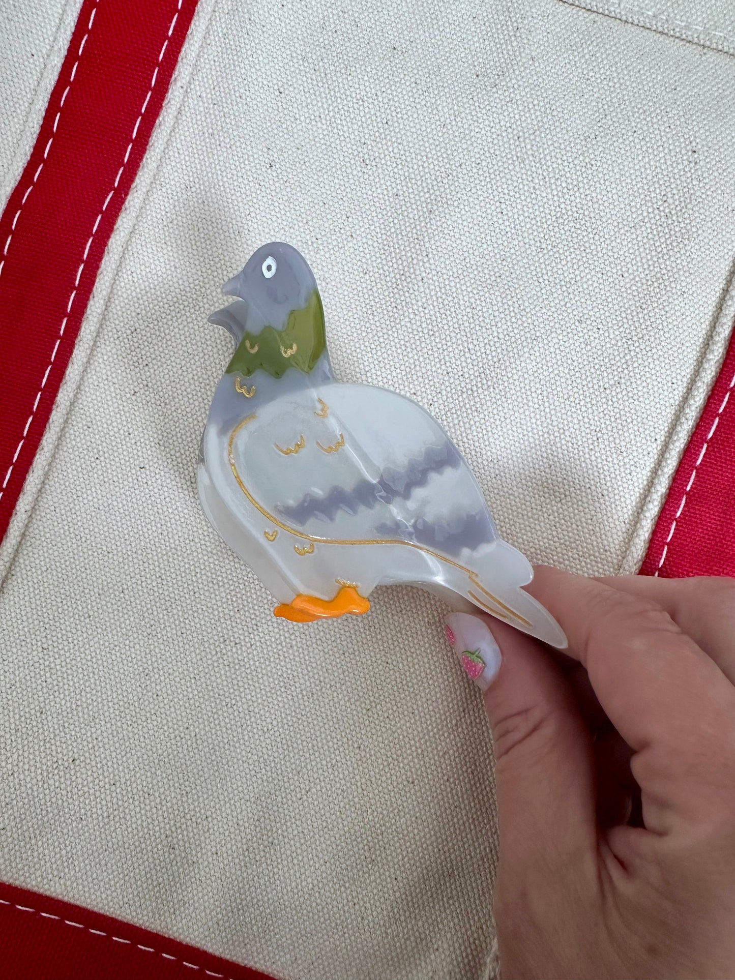 Pigeon Hair Clip