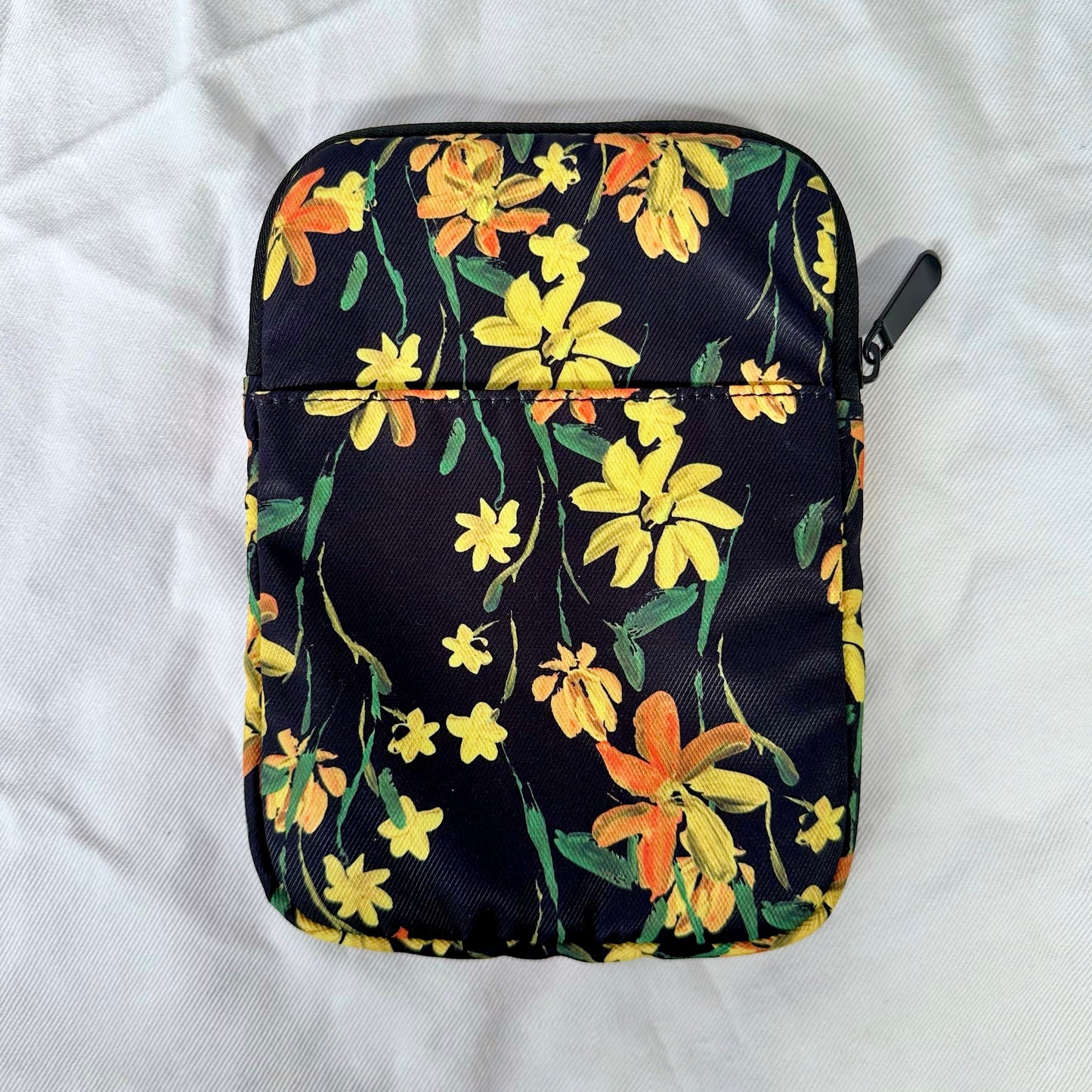 Floral Pattern Padded Kindle Sleeve