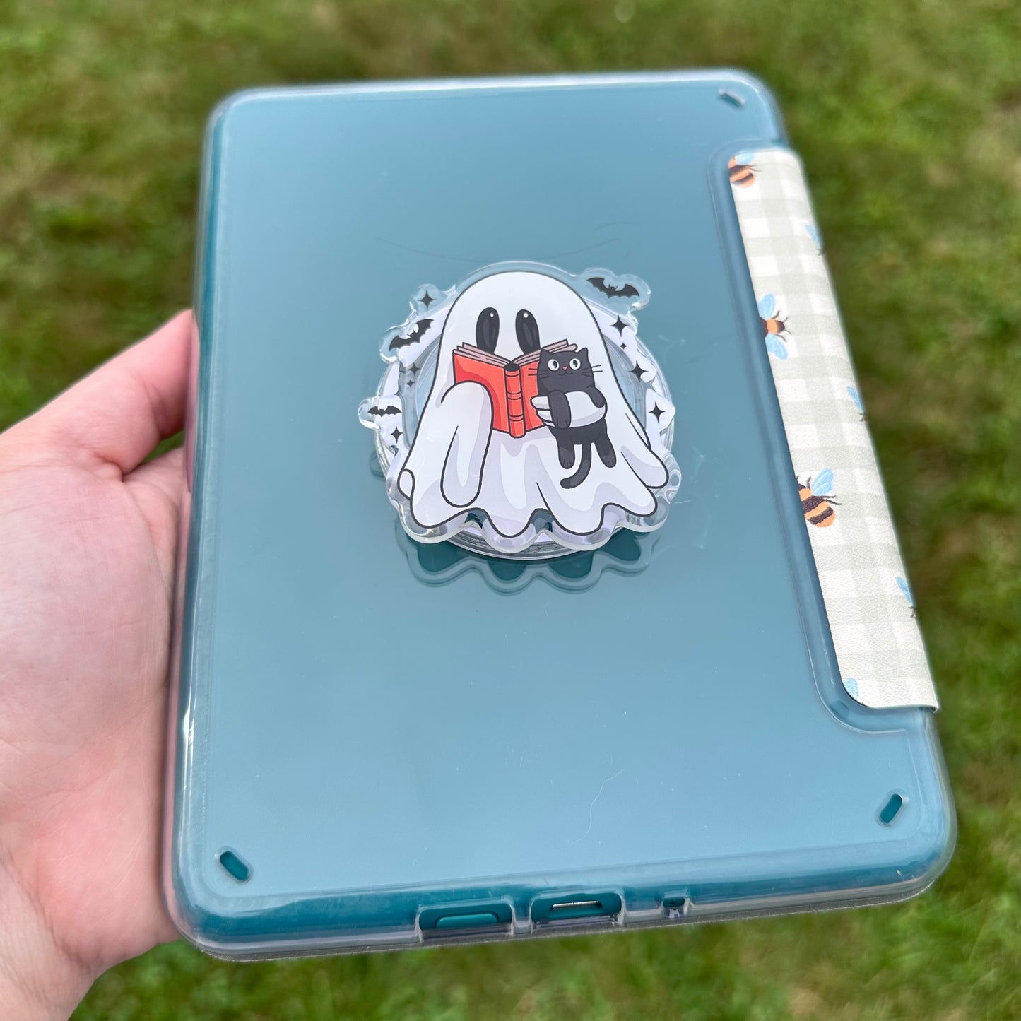 Reading Ghostie MagSafe Phone & Kindle Grip
