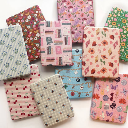 Gingham Bees | Clear Back Kindle Case